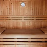 게스트하우스 The Luxury And Nature Retreat With Pool, Jacuzzi & Bbq 4*