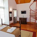 The Luxury And Nature Retreat With Pool, Jacuzzi & Bbq 게스트하우스 4*