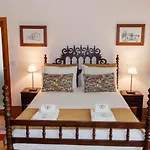 The Luxury And Nature Retreat With Pool, Jacuzzi & Bbq 招待所