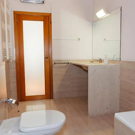 The Luxury And Nature Retreat With Pool, Jacuzzi & Bbq Gæstehus Arcos de Valdevez