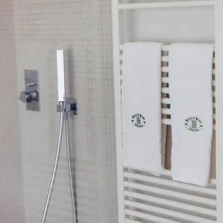 The Luxury And Nature Retreat With Pool, Jacuzzi & Bbq Affittacamere Arcos de Valdevez