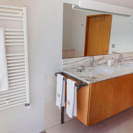 The Luxury And Nature Retreat With Pool, Jacuzzi & Bbq Affittacamere