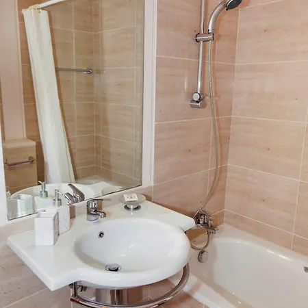 Gæstehus The Luxury And Nature Retreat With Pool, Jacuzzi & Bbq Arcos de Valdevez