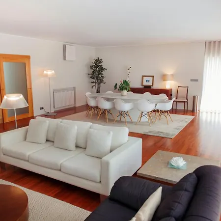 The Luxury And Nature Retreat With Pool, Jacuzzi & Bbq