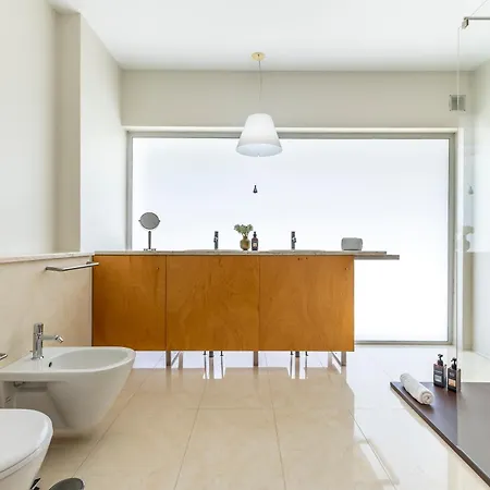 Casa de hóspedes The Luxury And Nature Retreat With Pool, Jacuzzi & Bbq Arcos de Valdevez