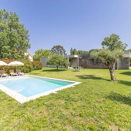 בית הארחה The Luxury And Nature Retreat With Pool, Jacuzzi & Bbq 4*