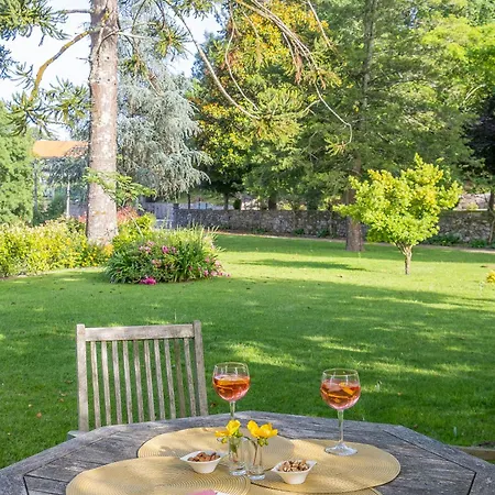 The Luxury And Nature Retreat With Pool, Jacuzzi & Bbq Arcos de Valdevez
