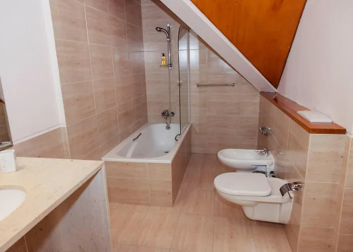 The Luxury And Nature Retreat With Pool, Jacuzzi & Bbq