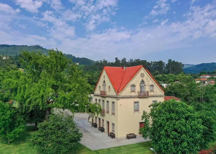 Maison d'hôtes The Luxury And Nature Retreat With Pool, Jacuzzi & Bbq Arcos de Valdevez