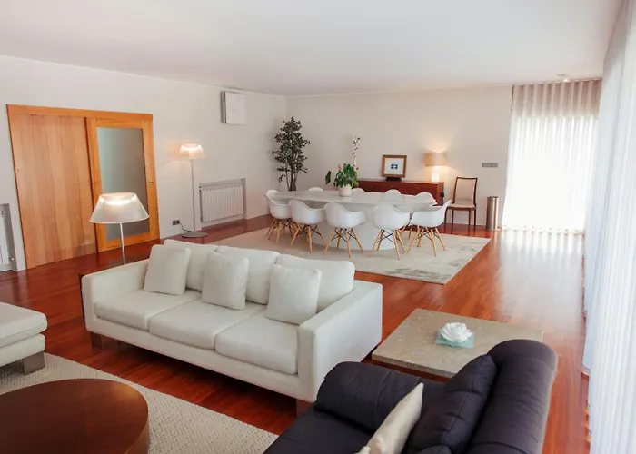 The Luxury And Nature Retreat With Pool, Jacuzzi & Bbq