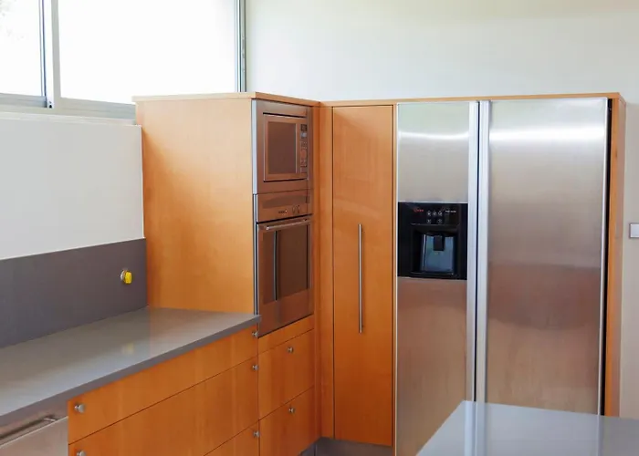 Guest house The Luxury And Nature Retreat With Pool, Jacuzzi & Bbq 4*