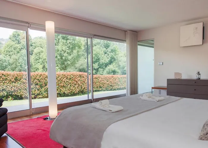 בית הארחה The Luxury And Nature Retreat With Pool, Jacuzzi & Bbq 4*