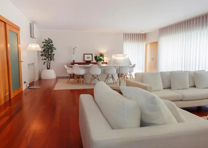 The Luxury And Nature Retreat With Pool, Jacuzzi & Bbq